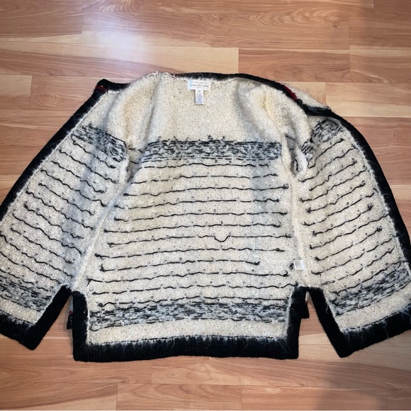 Vintage Jones NY Hand-Knit Mohair/Wool Fuzzy Cozy Cardigan Sweater Size Medium - Picture 9 of 14